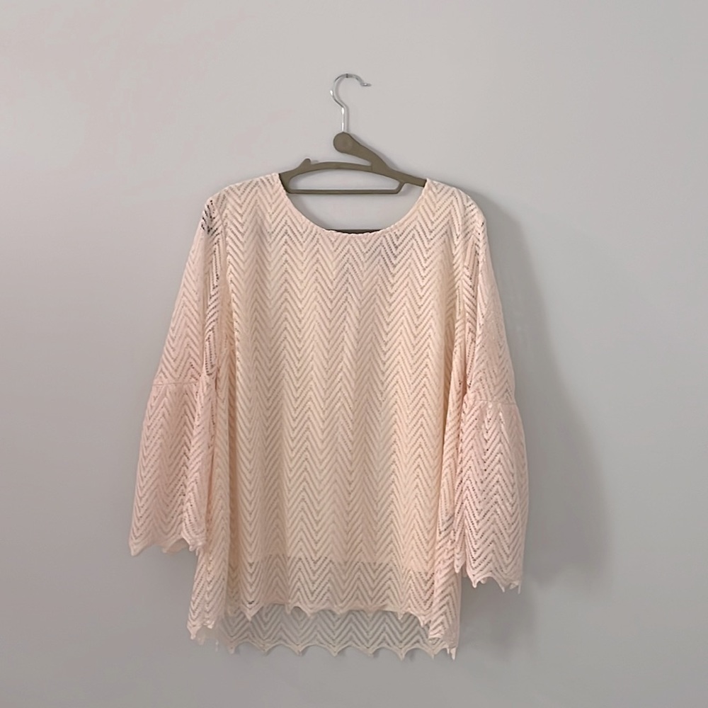 Off white long sleeved top. Womens XXL.